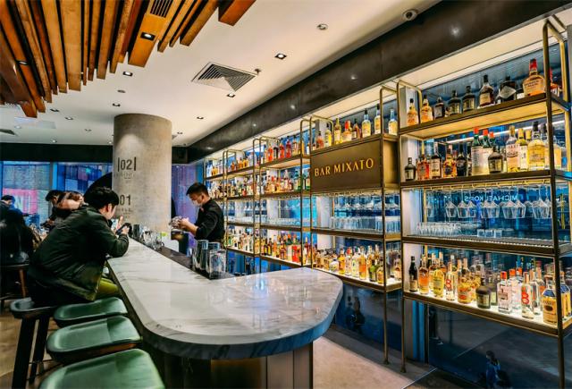 关于燕的店名三个字 带有燕字的店名三个字的的